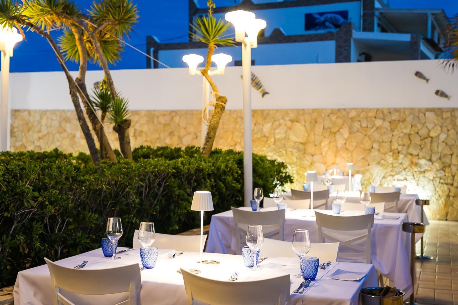 Hotel Ristorante Cavalluccio Marino LMP Exterior foto