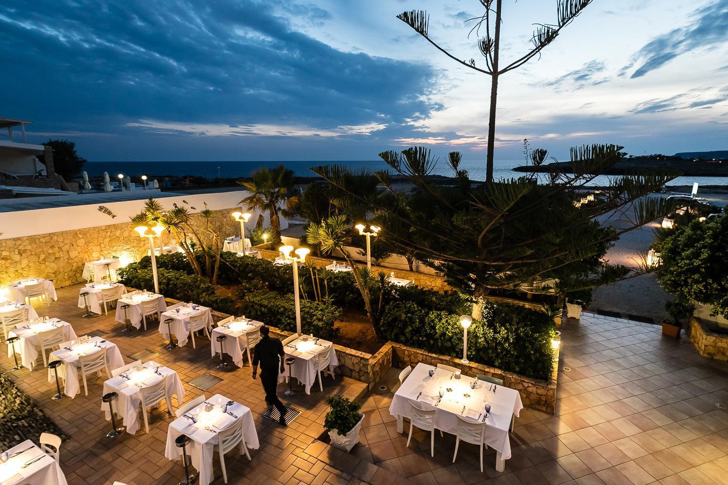 Hotel Ristorante Cavalluccio Marino LMP Exterior foto
