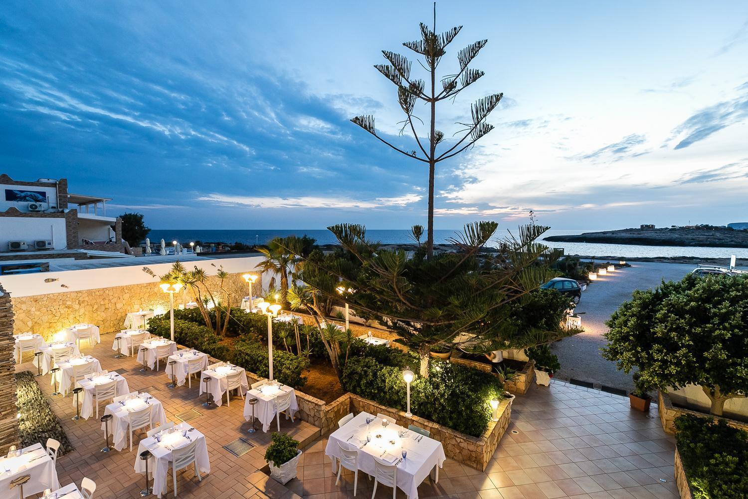 Hotel Ristorante Cavalluccio Marino LMP Exterior foto